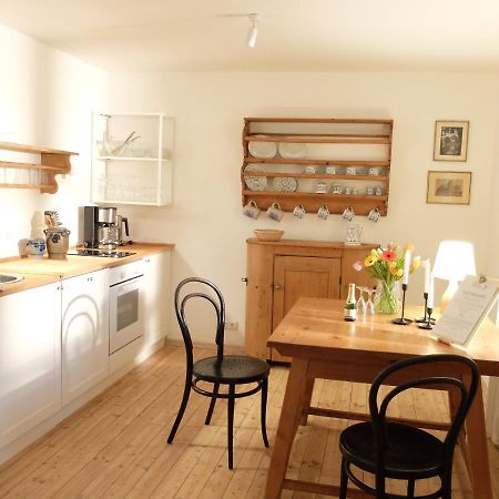 Gartenstudio-Apartment Tausendfreund - Adults Only - Am Chiemsee Брайтбрун ам Киймзее Екстериор снимка